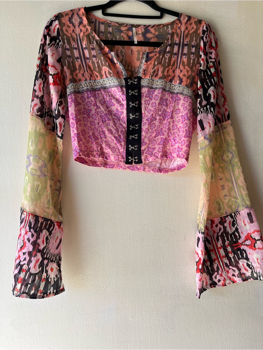 Free People Floral Patterned blouse 
Size Small